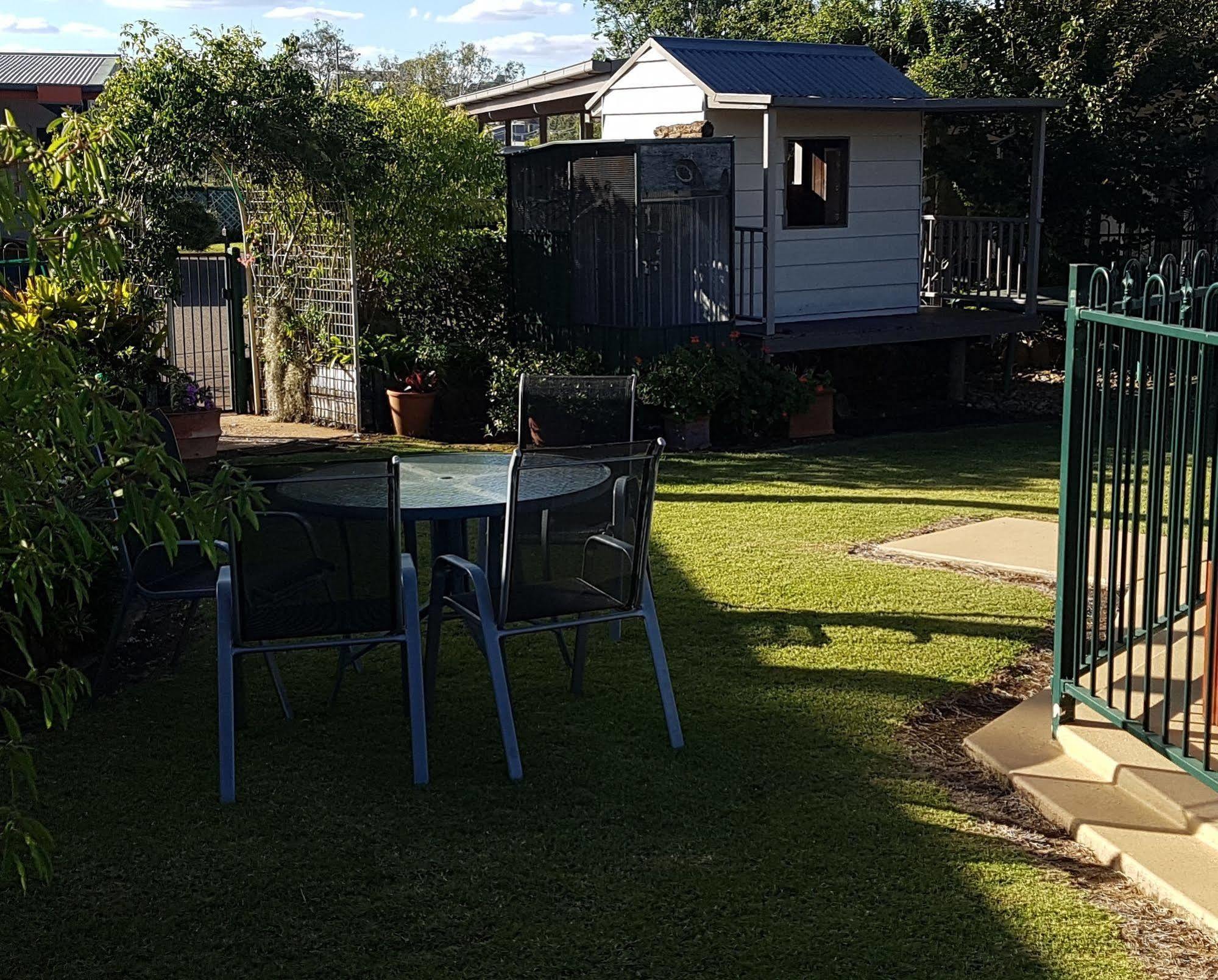 Kingaroy Country Motel エクステリア 写真